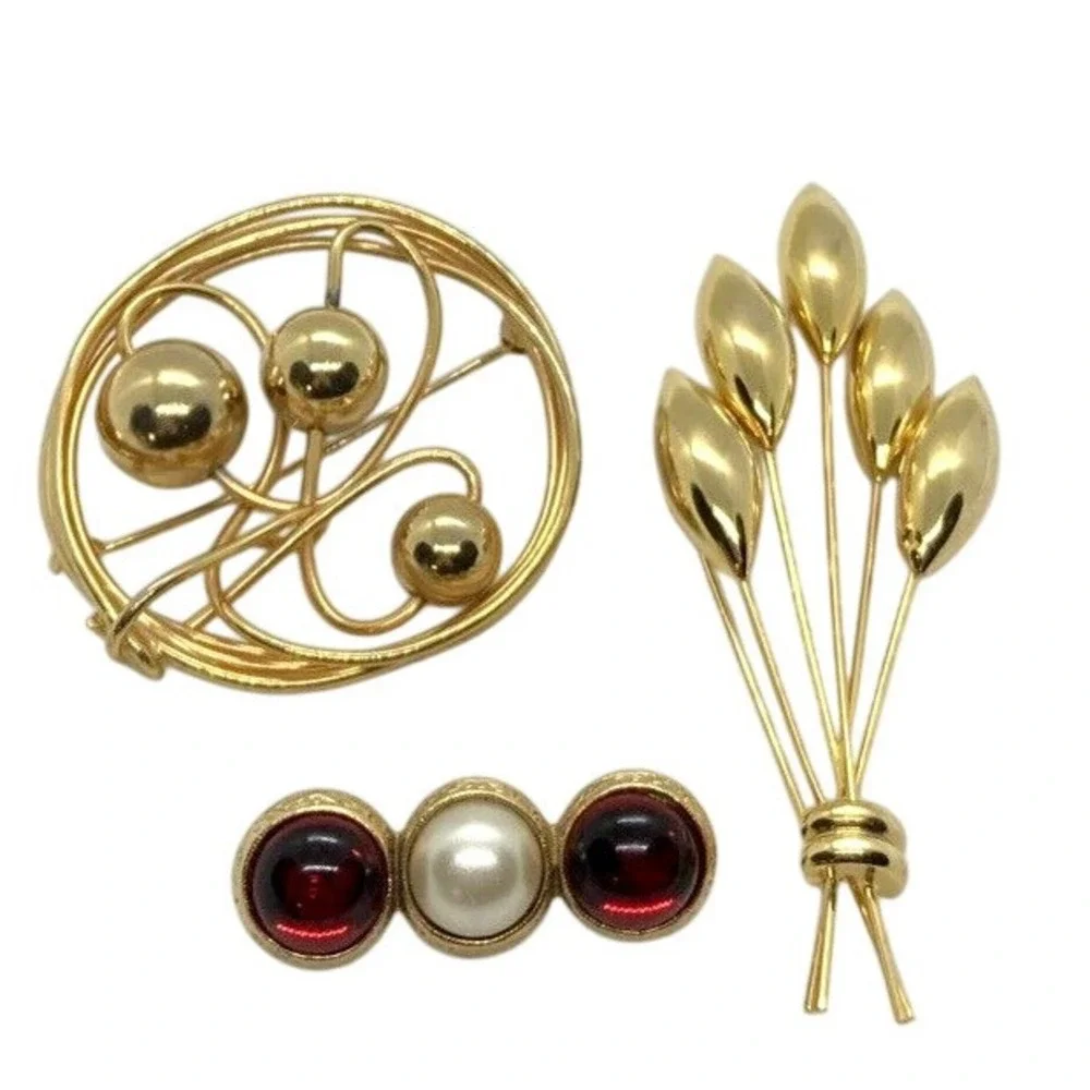 Vintage Lot of 3‎ Gold Tone Pin Brooch Organic Shapes Red Rhinestone Round